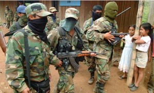 paramilitares-colombianos-2010-08-31-22352