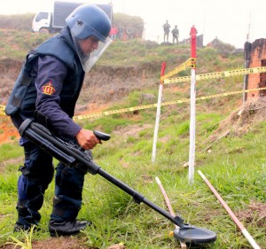 Desminado Minas anripersonales colombia ingenieros militares