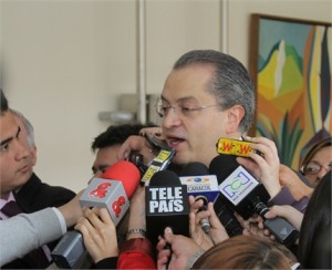 Consejo-de-Ministros-se-reunira-con-Mesa-de-Unidad-Nacional-para-evaluar-agenda-legislativa-Ministro-Carrillo1791(1)