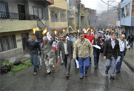 Alcalde de Medellín expresó su solidaridad con la comunidad de Altavista