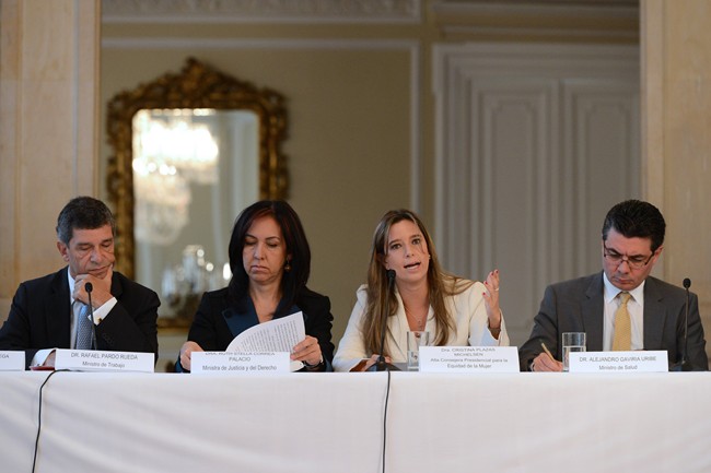 El Gobierno Nacional presentó este jueves dos nuevas medidas para fortalecer la protección a las mujeres víctimas de la violencia | Bogotá - 24 de enero de 2013 | Foto: Andrés Piscov - SIG