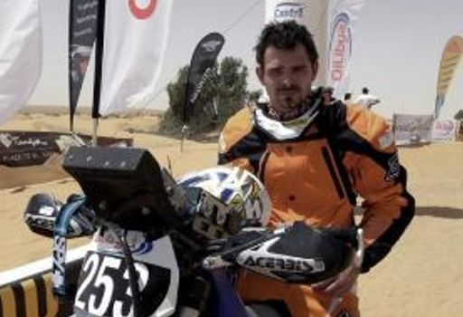 Murió motociclista francés en el Rally Dakar 2013 al chocar con un vehículo policial 2 frances