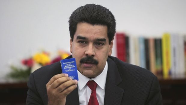 maduro con la constitucion