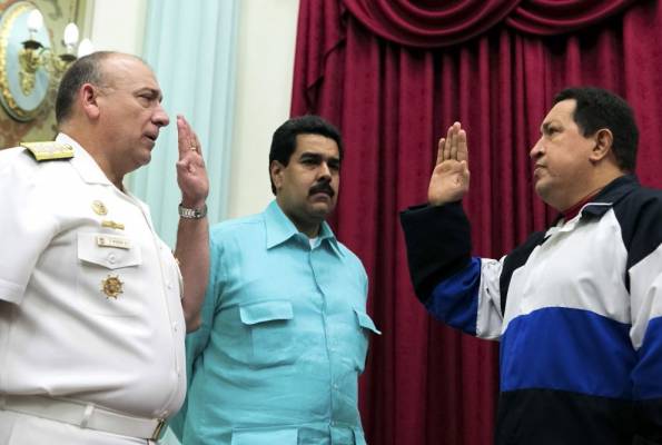 Ministro de defensa vs vicepresidente maduro
