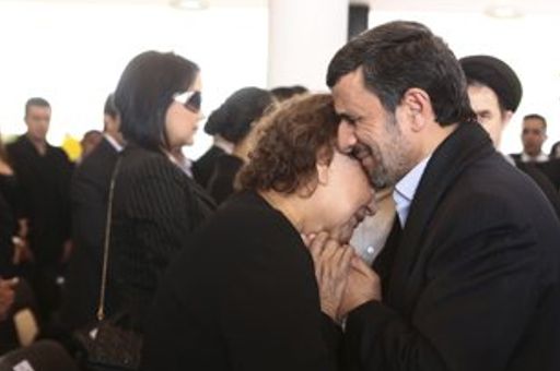 Elena Frías y Ahmadinejad
