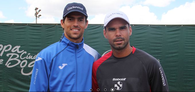Colombia a un triunfo de clasificarse al repechaje de la Copa Davis 2 Con las victorias de Giraldo y Falla Colombia a un triunfo de clasificarse al repechaje del grupo mundial de Copa Davis.