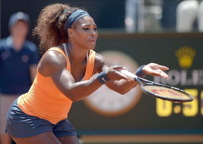 La tenista norteamericana Serena Williams ayer durante las semifinales del torneo de Roma. EFE