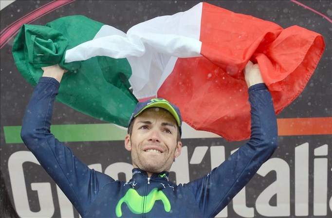Giro de Italia: Miguel Rubiano hizo parte de la fuga del día 2 El italiano Giovanni Visconti continuó la fiesta del Movistar al lograr la cuarta etapa del equipo español en la presente edición del Giro de Italia. EFE/Archivo