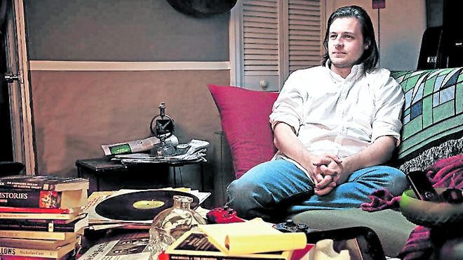 Paul Miller decidió cortar todo tipo de conexión con internet para conocer como era su vida en "celibato digital". ¡Descubrió que sus errores donde él y no de la red!