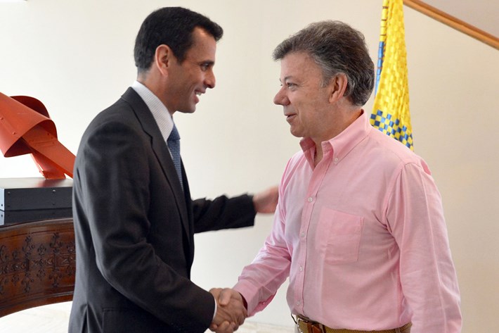 El Presidente de la República, Juan Manuel Santos, recibió en reunión privada al excandidato presidencial de Venezuela, Enrique Capriles, este miércoles en la Casa de Nariño | Casa de Nariño - 29 de mayo de 2013 Foto: Javier Casella - SIG