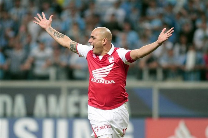 Ómar Pérez le da victoria a Santa Fe ante Millonarios en el derby bogotano 1 5407493w Copiar