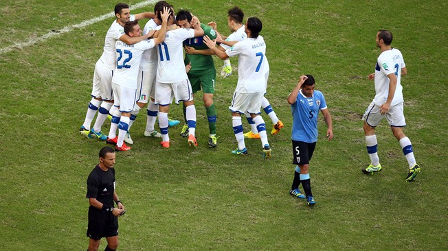 Copa Confederaciones: Italia se quedó con el tercer lugar 1 Italia venció a Uruguay en tiros desde el punto penal y se quedó con el tercer lugar de la Copa Confederaciones Brasil 2013