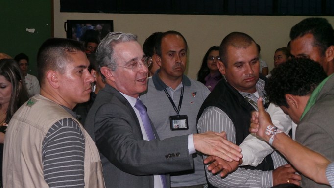Álvaro Uribe Vélez-Taller Democrático. Bello, Antioquia.
