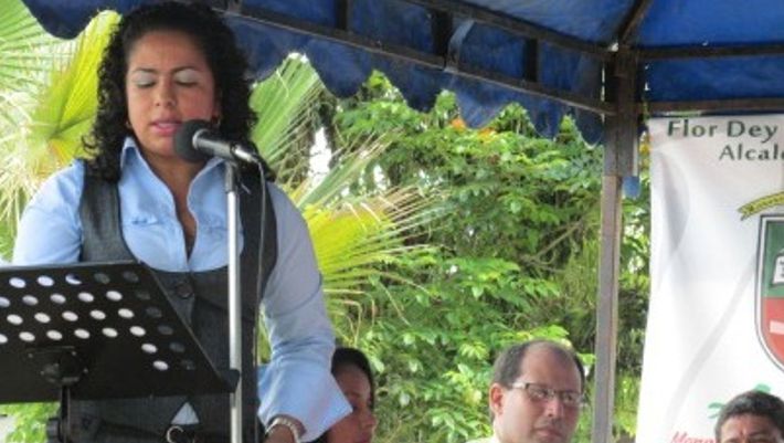 Flor Dey Granada Valencia, alcaldesa municipal de Argelia (Antioquia) para el periodo 2012-2015.