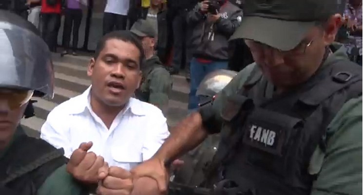 leocenis garcia 2 Copiar