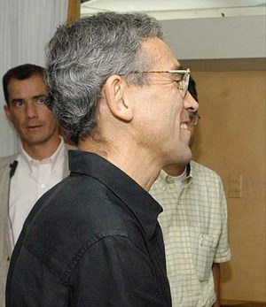 Además del CICR, el ELN quieren el acompañamiento "el día de la liberación del arzobispo de Cali, monseñor Darío Monsalve, y del padre Francisco De Roux (imagen), superior de la comunidad jesuita de Colombia". EFE/Archivo