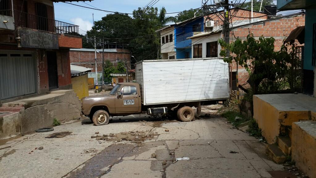 BSDYy2aCUAAVuRT.jpg large