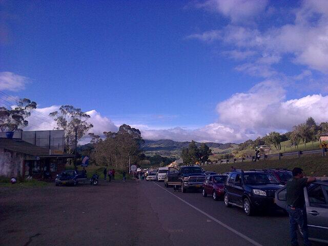 BSEL0X8CAAAH2pA.jpg large