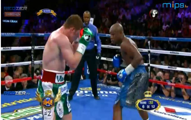La experiencia superó la fuerza en la Pelea del Año: Mayweather venció al 'Canelo' Alvarez 2 Captura de pantalla