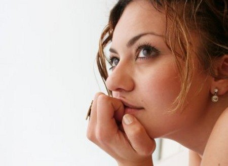 ¿Qué clase de hombre aman las mujeres? Búscate 4 mujer-pensando