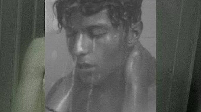 Un joven perderá la virginidad en público como proyecto de su escuela de arte. ABC.