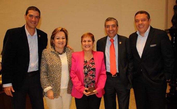 Reconocimiento del Concejo de Medellín a María Elena Jiménez de Crovo