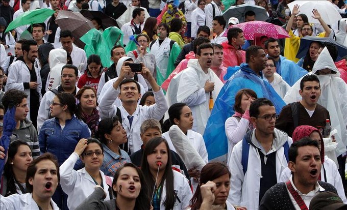 La salud de los colombianos, y una polémica reforma condenada al fracaso. EFE.