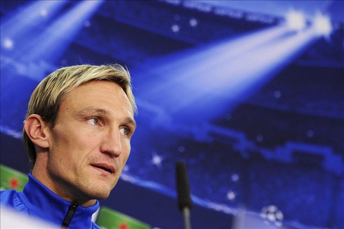 Champions: ManU y Leverkusen se disputan la primera plaza del grupo