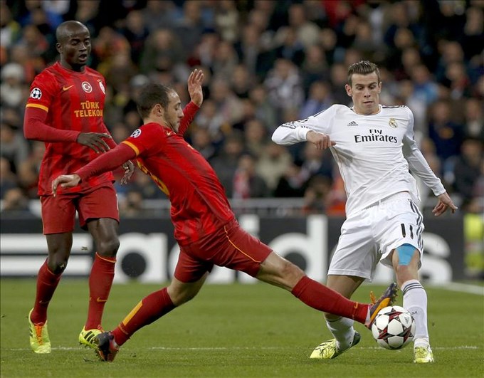 4-1. El Real Madrid sentencia el liderato en inferioridad numérica. EFE.