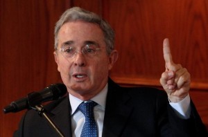 Las farc no debería tener cabida en el Congreso: Uribe Vélez. EFE