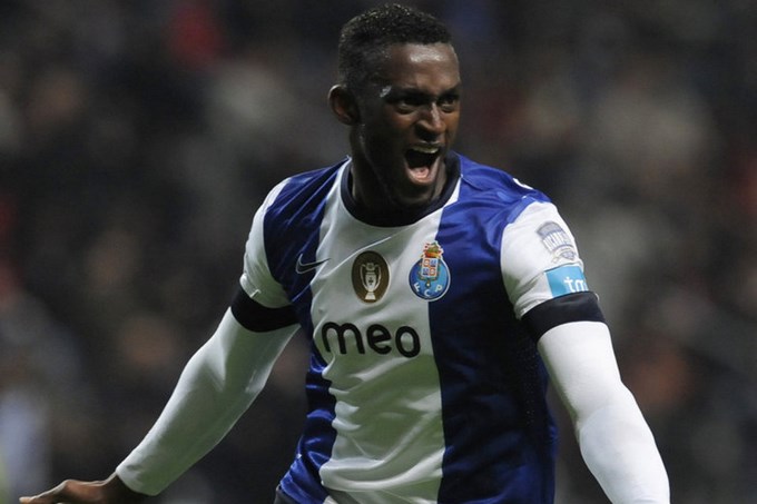 Fútbol: Chelsea lanza avanzada por Jackson Martínez goleador del Porto