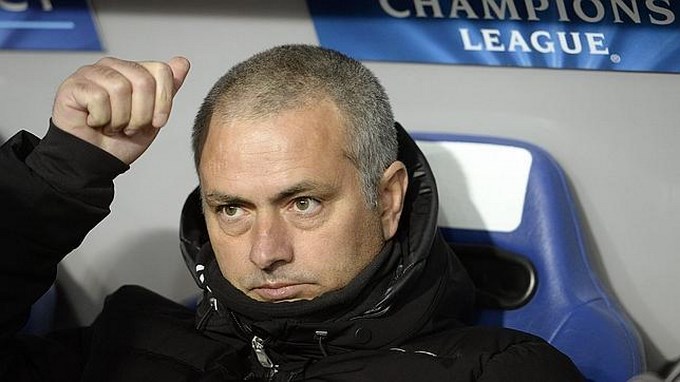 Mourinho y “El niño” Torres comparten hasta la máquina para cortarse el cabello