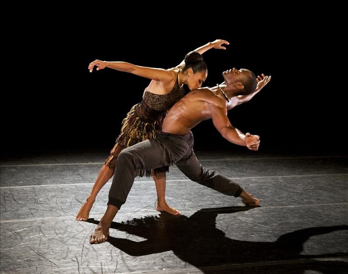 Linda Celeste Sims y Belén Pereyra brillan en "Lift", del ballet Alvin Ailey