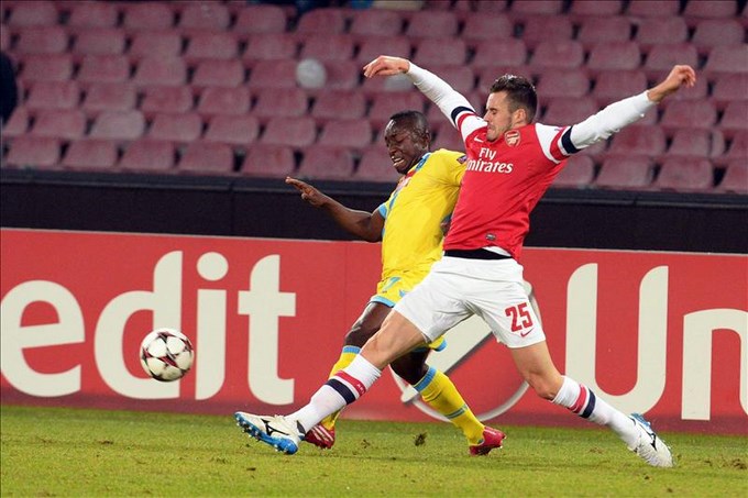 Champions: 2-0. El Nápoles se queda a un gol del milagro y el Arsenal pasa como segundo