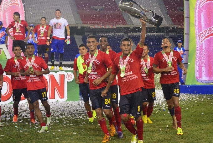 Uniautónoma FC, continúa reforzándose para el Torneo Apertura Colombiano 2014. 1 UACCAMPEON Copiar