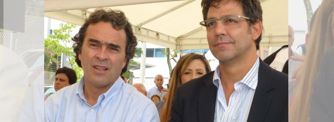Sergio Fajardo, gobernador de Antioquia (i); Mauricio Valencia, secretario de Infraestructura (d)