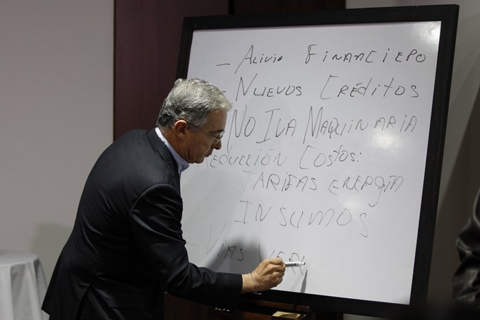 uribe Copiar