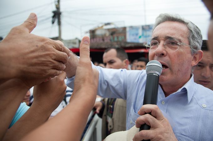 “Visitamos Pradera para ratificar nuestro compromiso la comunidad y rechazar el terrorismo”: Uribe 8 uribe pradera2