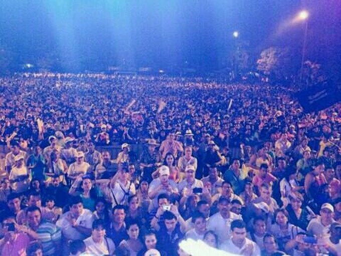 25 mil personas en Montería cerraron campaña con Álvaro Uribe. Fotos 3 @JoseOficial21