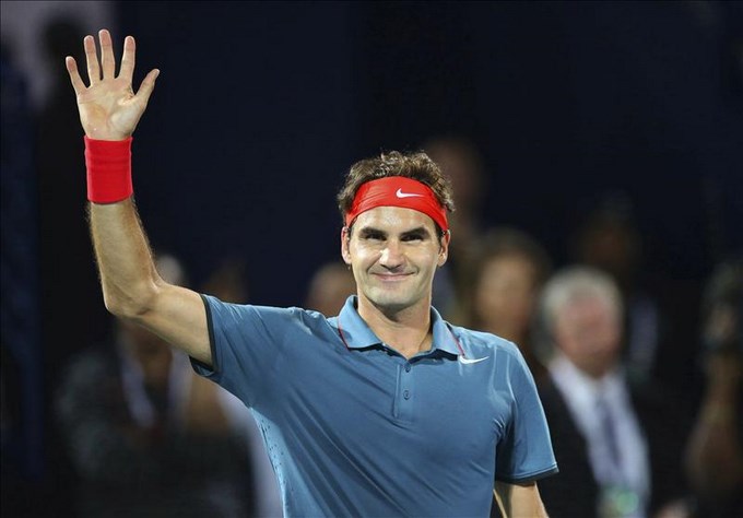 Federer da vuelta y vence a Djokovic y está listo para semis en ATP de Dubai. 1 Foto EFE