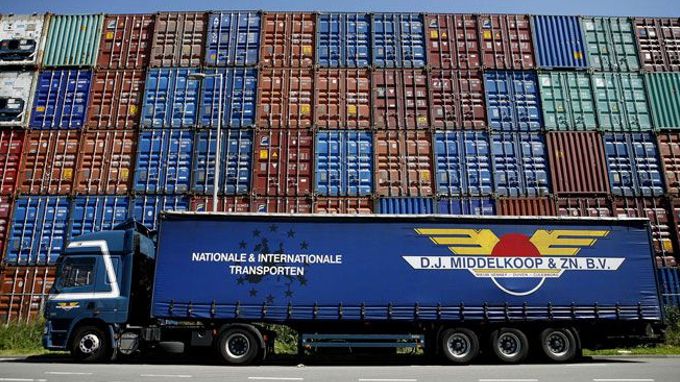 Dos camioneros se quedaron "enganchados" cuando tenían sexo anal 1 camionero