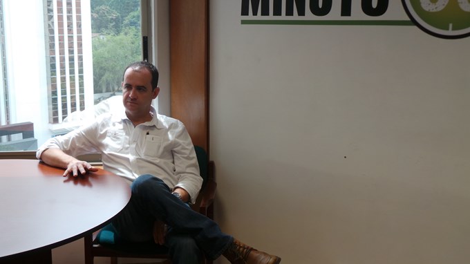 César Eugenio Martínez, candidato conservador a la Cámara, dejando huella humanista en política