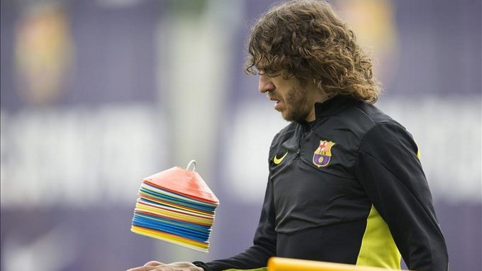 Martino convoca a 21 jugadores, y al lesionado Carles Puyol