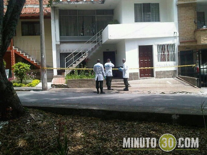 Mujer fue asesinada en La Floresta, en Medellín. Fotos 29 lotero2
