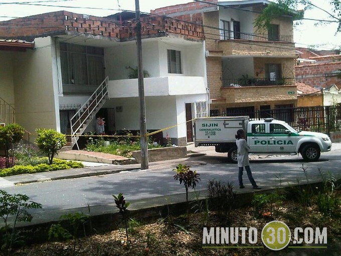 Mujer fue asesinada en La Floresta, en Medellín. Fotos 30 lotero3