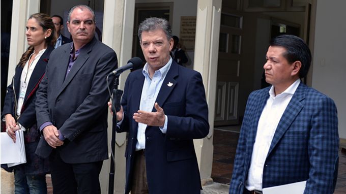 "Ojalá podamos dar hoy parte de victoria para la democracia al final de la jornada": Santos 2 Foto: Javier Casella - SIG