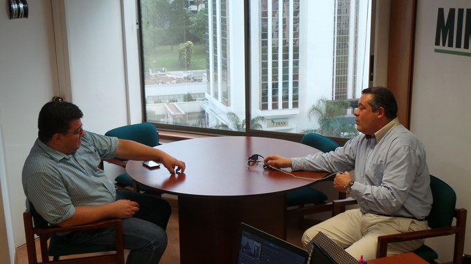 Medellín privatizó “a hurtadillas” el proceso de recolección de basuras: Bernardo A. Guerra