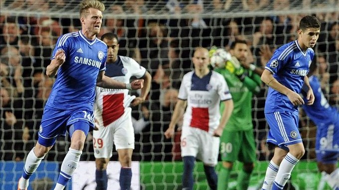 2-0. Demba Ba mete al Chelsea en semifinales con un gol al filo del minuto 90