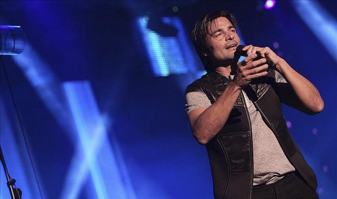 Se estrena "Humanos a Marte", adelanto del nuevo disco de Chayanne 1 Foto EFE