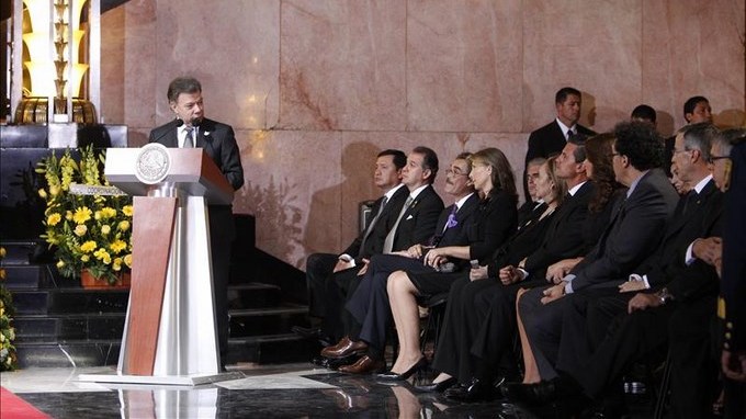 Santos abre la jornada de lectura de una obra de García Márquez en Colombia